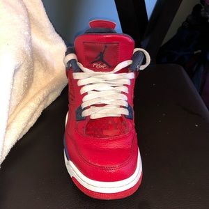 Air Jordan 4 Retro SE “FIBA”